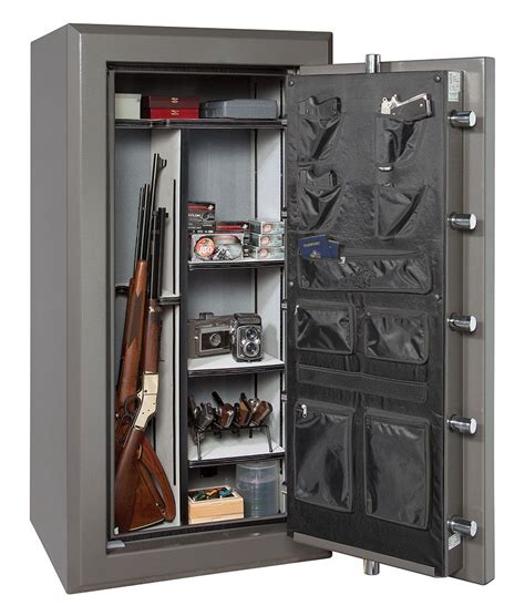 14 Product Description The Ranger <b>26</b> from <b>Winchester</b> has an impressive list of features, including a fire rating of 60 min at 1400 F degrees, multiple layers of UL-rated fireboard in the door and body, and double layers of Palusol heat-expandable door seal. . 26 gun winchester safe